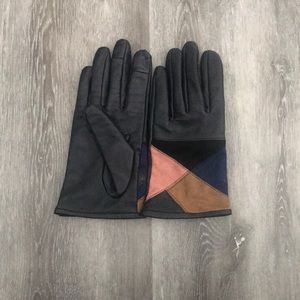 Faux Leather Gloves. Patterned